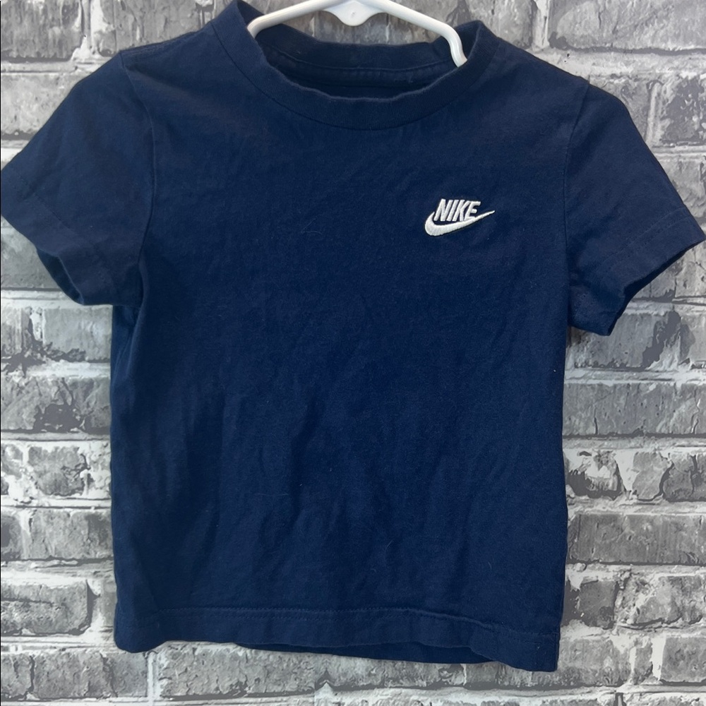 Boy's Nike T-shirt
